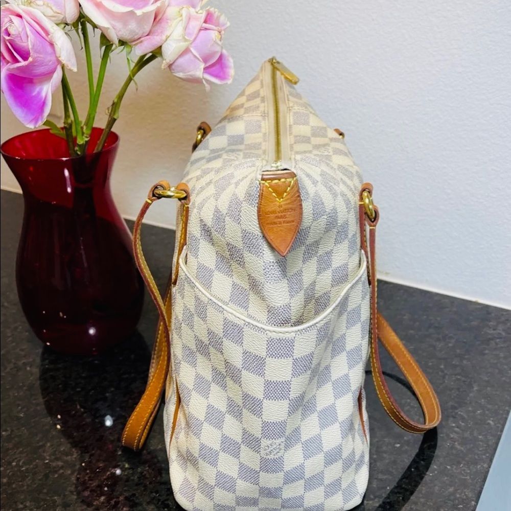 Louis Vuitton Damier Azur Totally MM - Picture 7 of 9